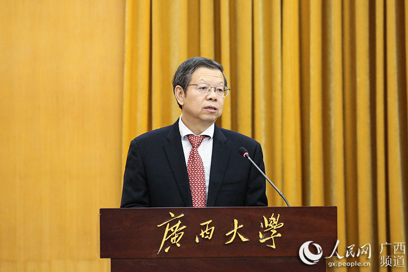 刘正东在国际投资贸易与广西自贸区法制建设国际研讨会上的致辞来自世界各地的国际投资贸易法研究专家们汇聚2026年世界杯官网，围绕中国（广西）自由贸易试验区建设需要，共同探讨国际经贸投资合作中的法律风险及解决之道，我表示诚挚的欢迎和衷心的感谢【详细】 